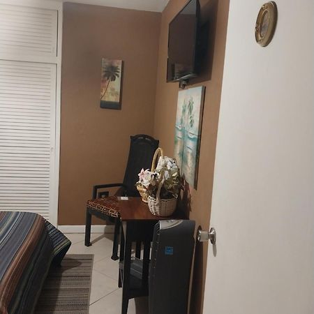 Bon Soleil Stadium Guesthome Miramar Kültér fotó